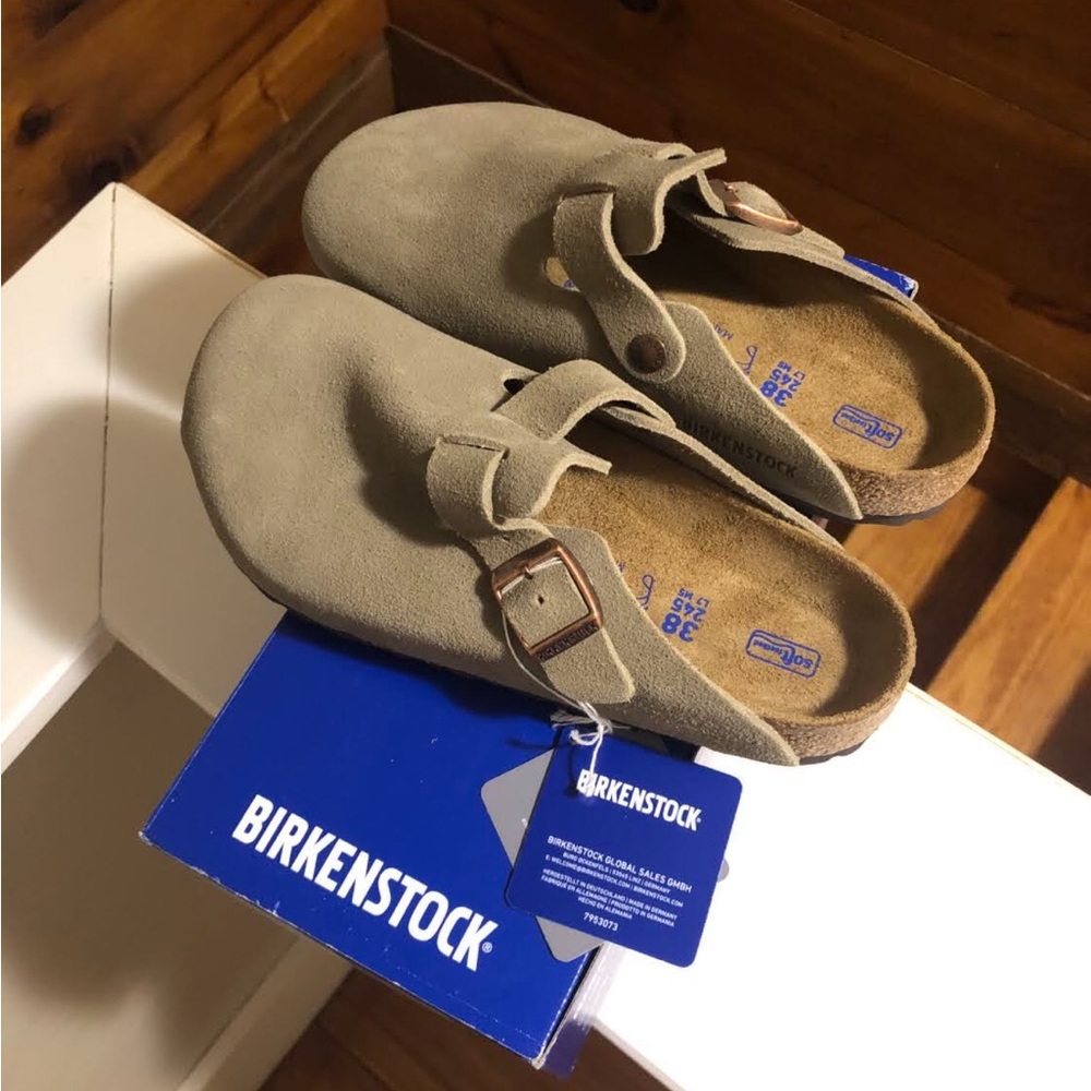 NWT Boston Birkenstock Taupe Suede Size 38